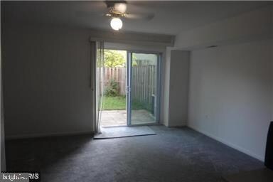 14305 Beaker Ct, Burtonsville, MD 20866 - photo 3