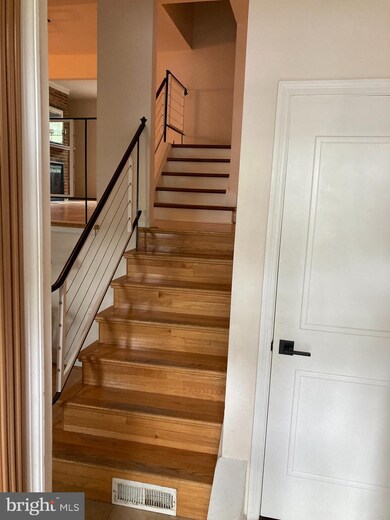 6012 Ticonderoga Ct, Burke, VA 22015 - photo 6