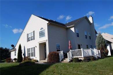 2034 Rolling Meadow Dr, Macungie, PA 18062 - photo 3