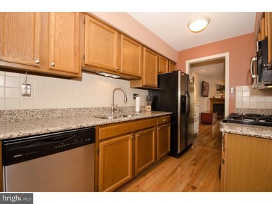 265 Leedom Way unit 100, Newtown, PA 18940 - photo 4