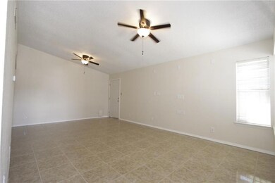 1030 Green Lilac Cir, El Paso, TX 79915 - photo 2
