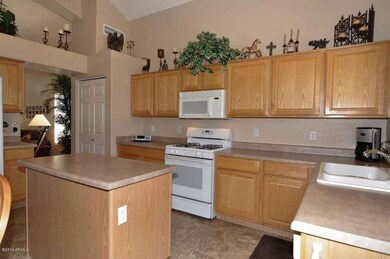 Temple - Kitchen2