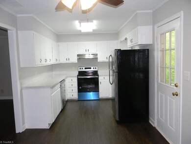 Kitchen, new flooring, updated appliances