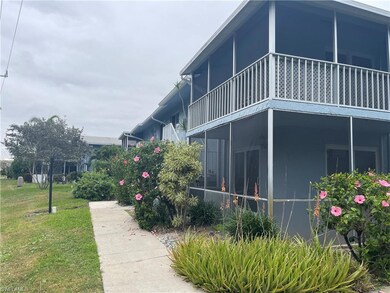 248 Palm Dr unit 5, Naples, FL 34112 - photo 4