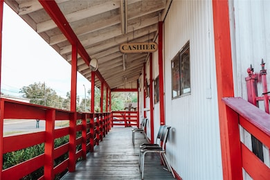 Walk up to order window.