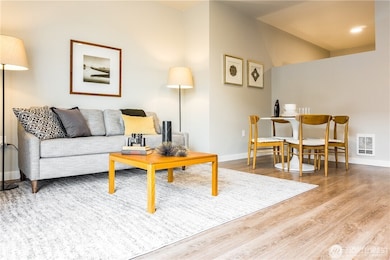 Mira Flats unit 206, Bellevue, WA 98004 - photo 7