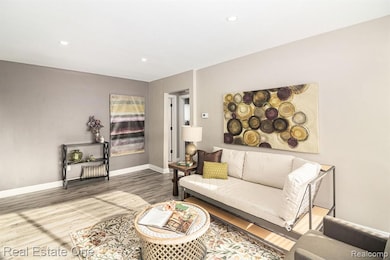 17638 New Hampshire Dr, Southfield, MI 48075 - photo 4