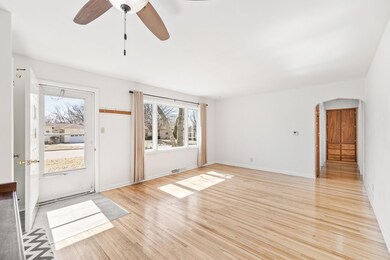 1710 Parker St, Cedar Falls, IA 50613 - photo 4