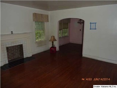 Living Room with Fireplace and Nice Hardwood Floor