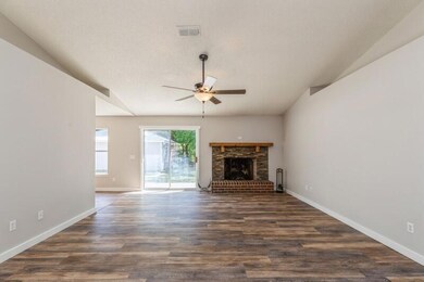 04_613WaterviewCoveDr_2008_FlexMLS800x60