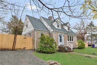 7 Joslin St, North Providence, RI 02911 - photo 3