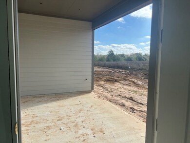 318 Legacy Point Dr, Sealy, TX 77474 - photo 7