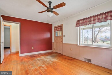 1199 Warm Spring Rd, Chambersburg, PA 17202 - photo 3