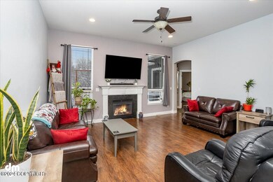 04-Living Room_IMG_0615-Edit