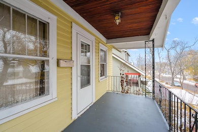 Maple St W 1120 Kalamazoo 49008-25