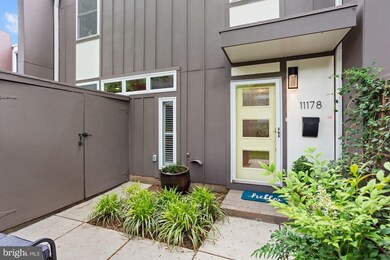 11178 Forest Edge Dr, Reston, VA 20190 - photo 2