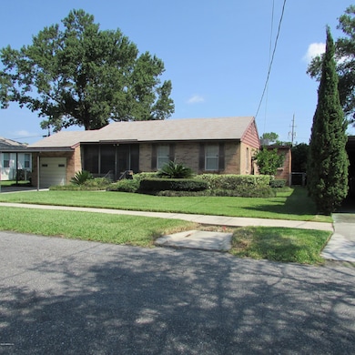 5319 Astral St, Jacksonville, FL 32205 - photo 2