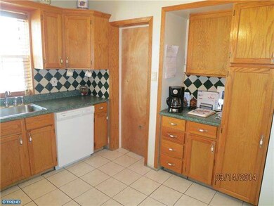 3822 Albemarle Ave, Drexel Hill, PA 19026 - photo 7