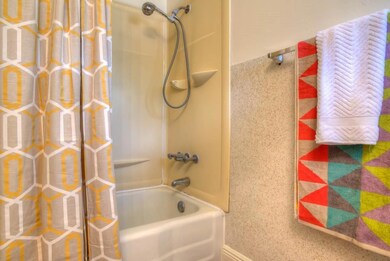 3011 Whitis Ave unit 106, Austin, TX 78705 - photo 5