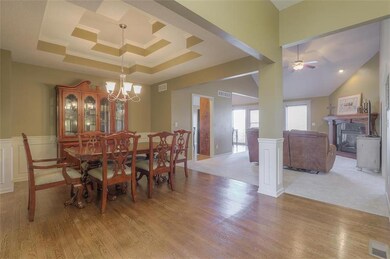 111 N Eastglen Dr, Raymore, MO 64083 - photo 6