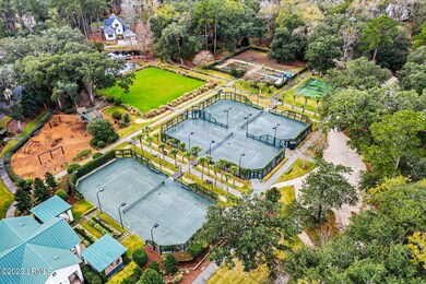 Pickleball and tennis courts