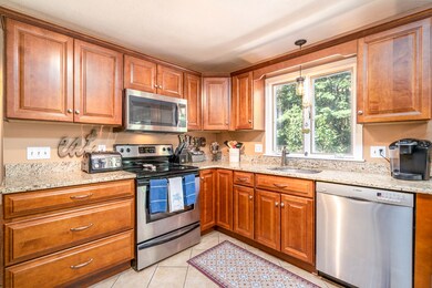 58 Line St, Southampton, MA 01073 - photo 7