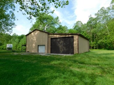 11921 Gore-Greendale Rd, Logan, OH 43138 - photo 2