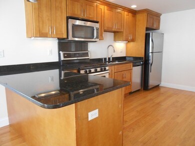 4 Ropes St unit 3, Salem, MA 01970 - photo 3