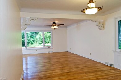 Dining room to living room, beautiful hardwood flo
