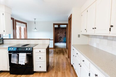 75 Hockanum Rd, Hadley, MA 01035 - photo 7