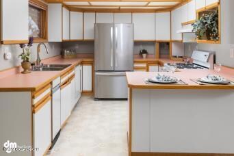 Spacious kitchen