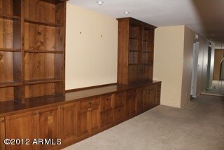Liv rm w/built in bookcase