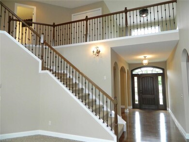 110 Brighton Dr, Aurora, OH 44202 - photo 2