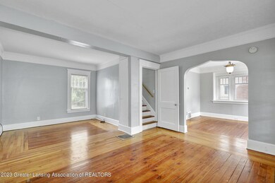 829 Clyde St, Lansing, MI 48915 - photo 2