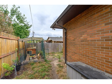 714 S Meridian St, Newberg, OR 97132 - photo 5