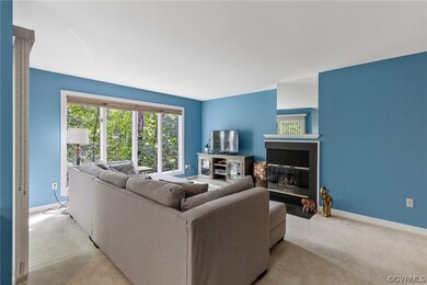Living Room with fireplace