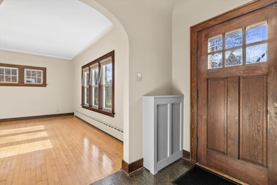 1518 Torrison Dr, Manitowoc, WI 54220 - photo 4