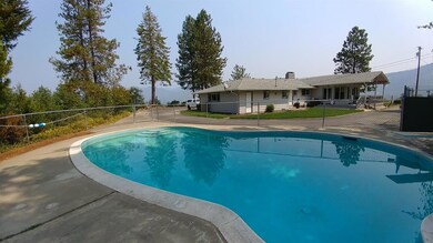 300 Sky Way, Grants Pass, OR 97527 - photo 3