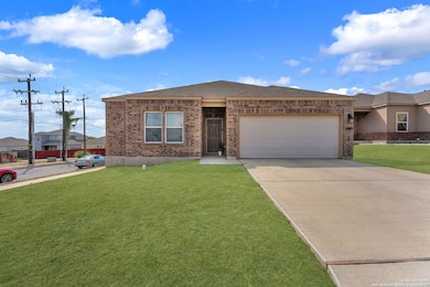 10419 Goose Way, San Antonio, TX 78224 - photo 2
