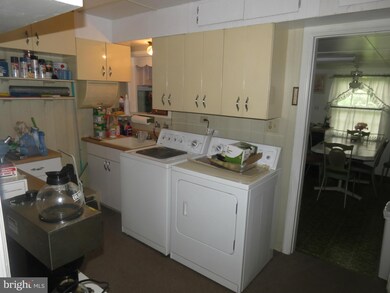 3208 Greencastle Rd, Burtonsville, MD 20866 - photo 6