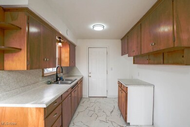 1233 29th St NE, Canton, OH 44714 - photo 7