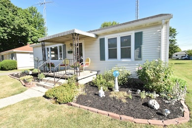 603 E 1st St, Fowler, IN 47944 - photo 4