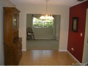 FORMAL DINING