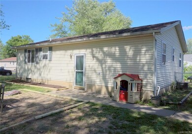 817 Revere Ave, North Tonawanda, NY 14120 - photo 6