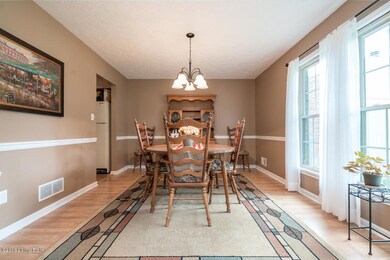 6807 Creedmoor Ct, Louisville, KY 40228 - photo 6