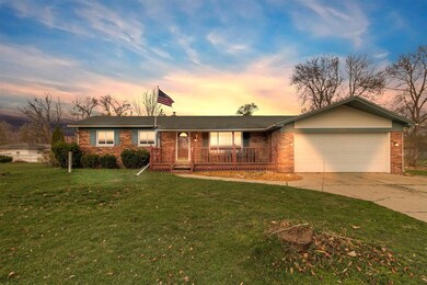 01-1404 Montgomery Rd-WindowStill-Real-E