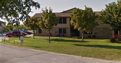 513 N Pecan Creek Trail, Valley View, TX 76272 - photo 2