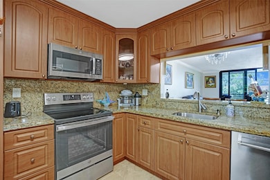 1101 Colony Point Cir unit 403, Pembroke Pines, FL 33026 - photo 3