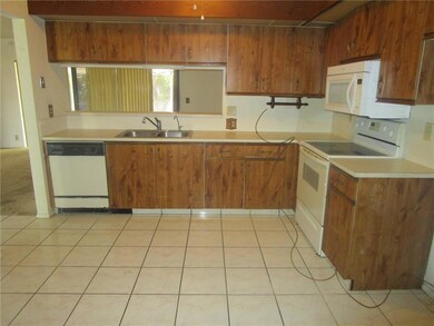 19144 Winslow Terrace, Boca Raton, FL 33434 - photo 3