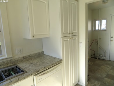 1070 Deer Island Rd, Saint Helens, OR 97051 - photo 7